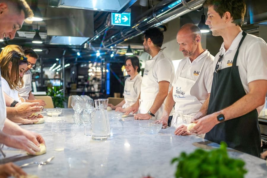 Gelato and Pizza Making Class in Milan, at Mercato Centrale Milano