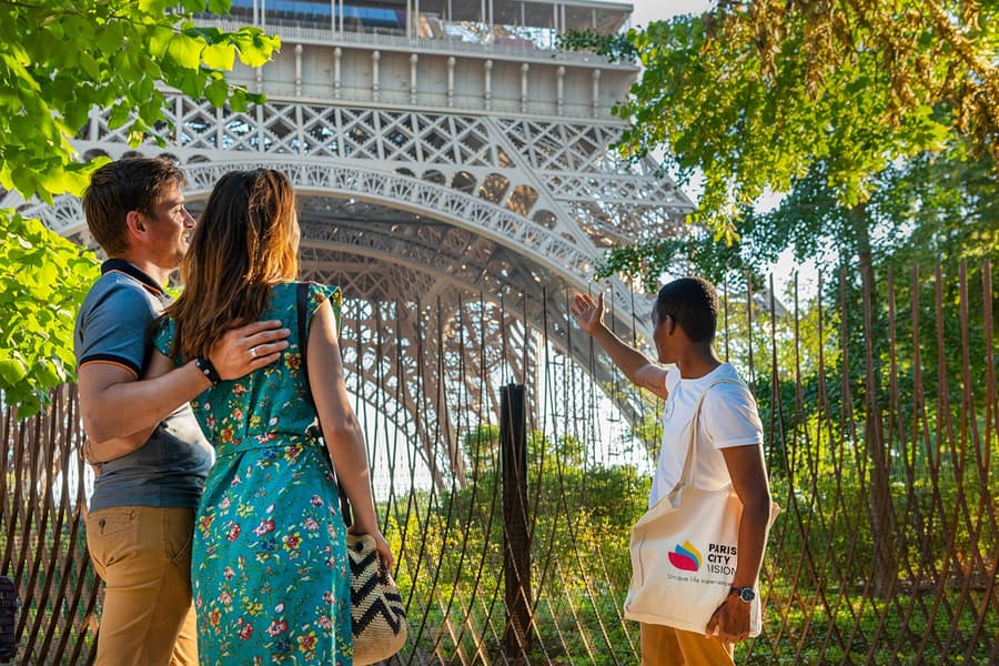 Paris Sightseeing Tour with Eiffel Tower 2nd Floor Tickets, Paris