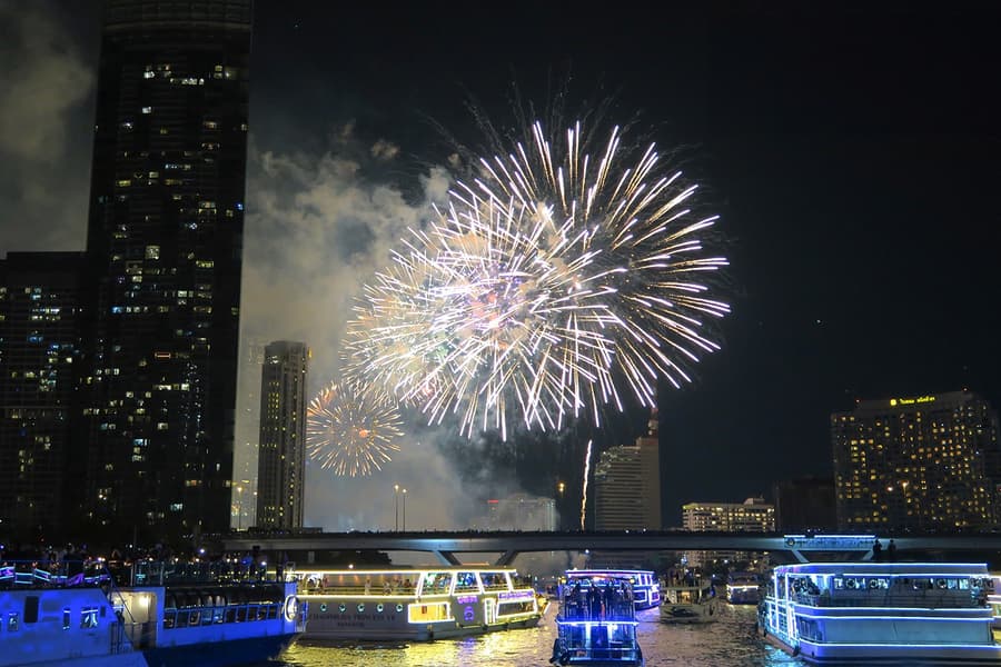 Chao Phraya Princess Cruise with Buffet Dinner & Live Music, Bangkok