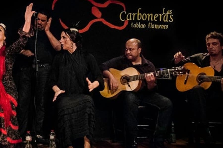 Madrid: Guided Tapas Tasting Tour + Flamenco Show