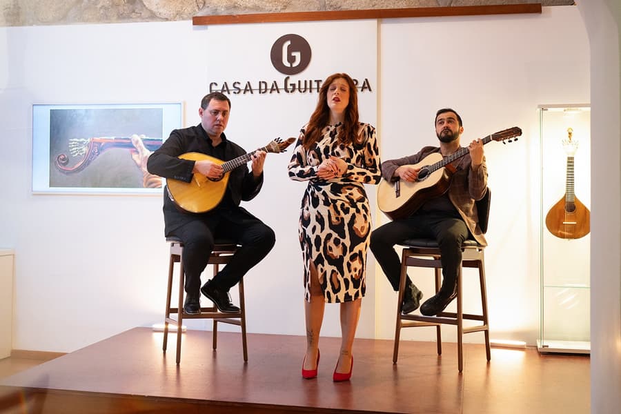 Tickets to Fado Show at Casa da Guitarra, Porto