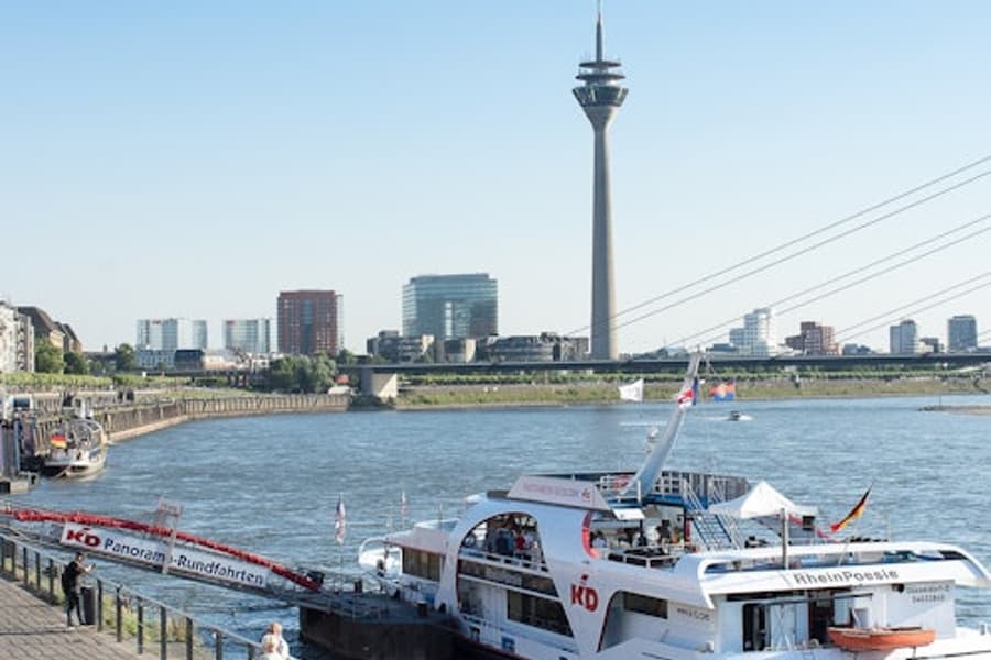 Düsseldorf: Vyhlídková plavba po řece, Dusseldorf