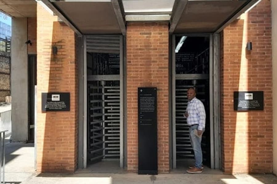 Апартеїд і Совето: Південна екскурсія, Johannesburg