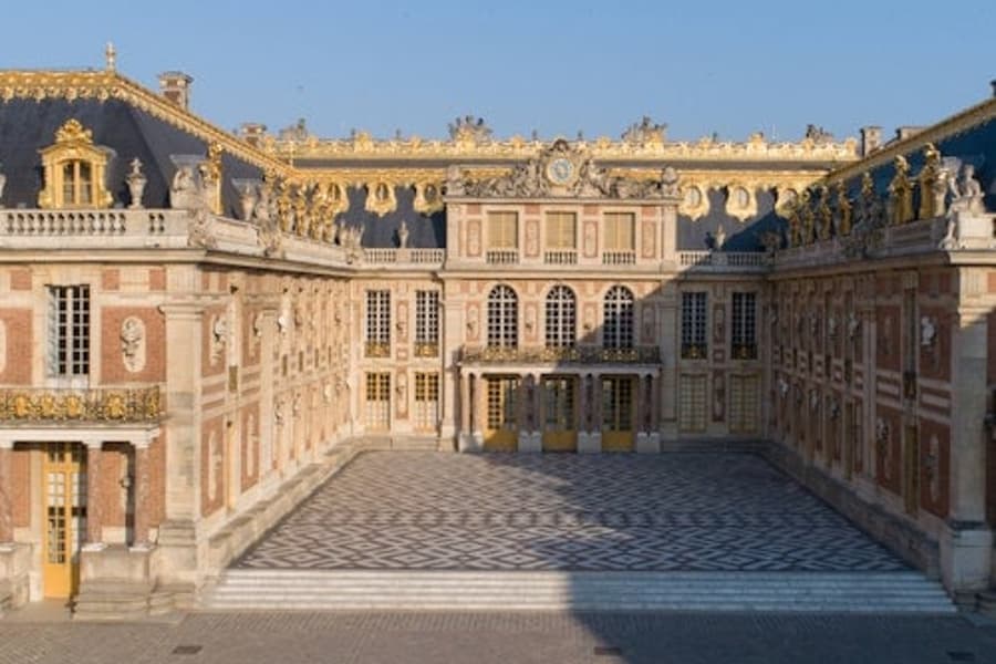 Tootbus Paris : Circuit de bus à arrêts multiples + Entrée pour le Palais de Versailles, Versailles