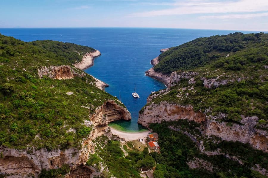 From Split: Full Day Tour to Blue Cave, Blue Lagoon & 5 Islands, Split