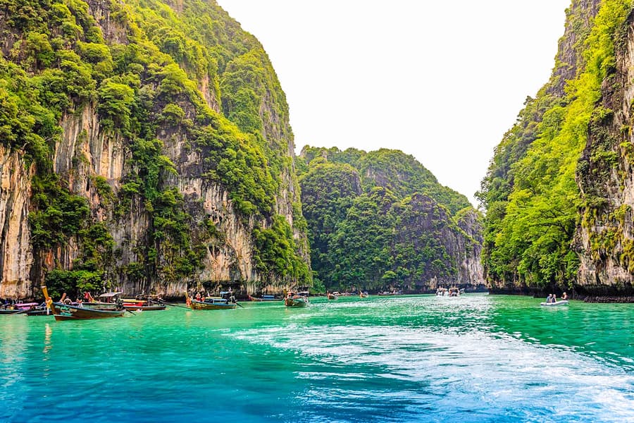 De Krabi: Tour de Snorkeling ao Pôr do Sol em Ilha Phi Phi, Maya Bay e Ilha Bamboo por Lancha Rápida, at Krabi, Phuket