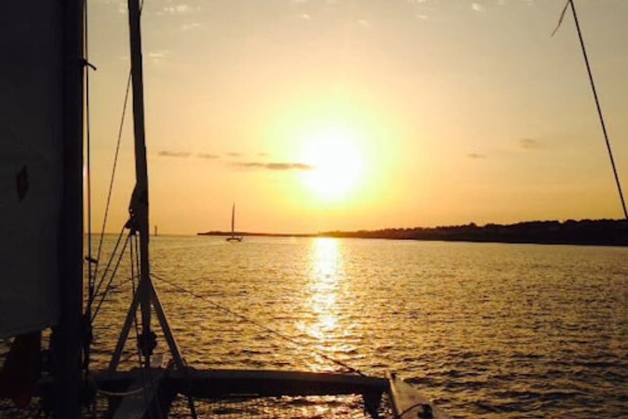 Comino: Sonnenuntergangs-Katamarankreuzfahrt, at Menorca Cruises, Ciutadella De Menorca