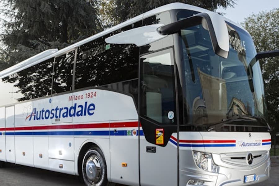 Servei de Autobús Transbordador de l'Aeroport d'Orio al Serio cap/a des de Milà, at Airport Transfer Milan (Bergamo), Orio Al Serio