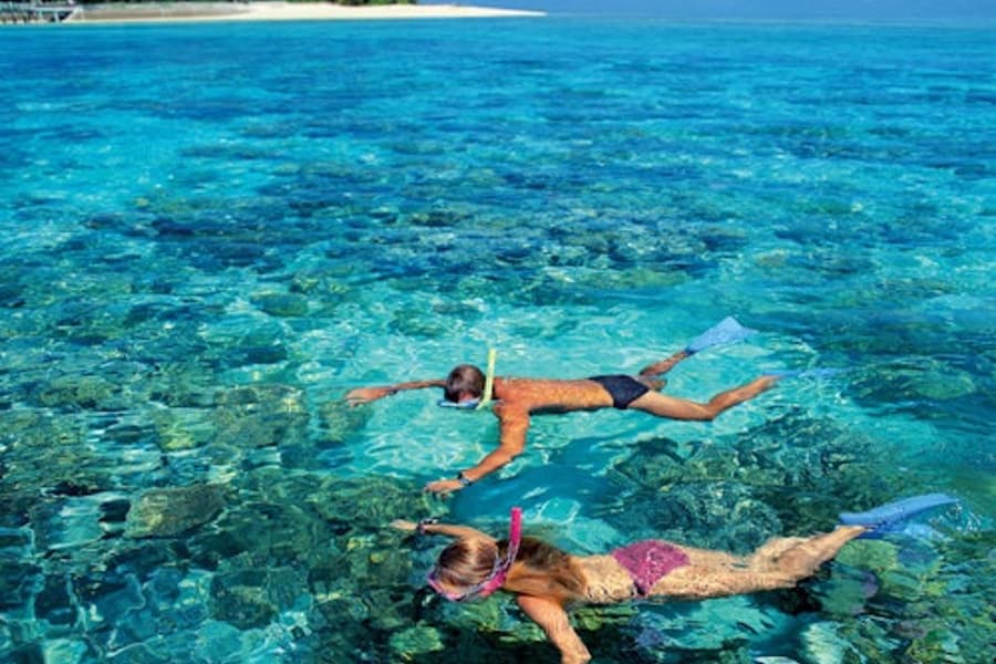 Green Island: 40-Min Guided Flight + Boat Cruise from Cairns + Lunch tickets