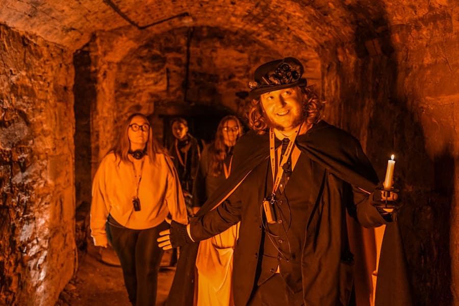 Edinburgh: After-Dark Ghostly Night Walking Tour, Edinburgh