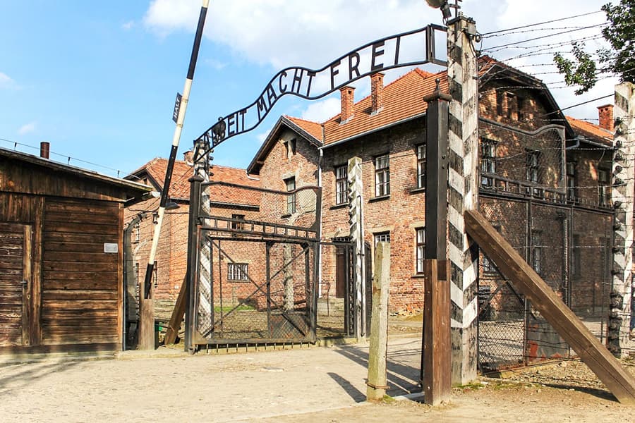 جولة إرشادية في أوشفيتز-بيركيناو مع تذاكر مرور سريع وخيارات نقل, at Auschwitz-Birkenau Memorial and Museum, Krakow