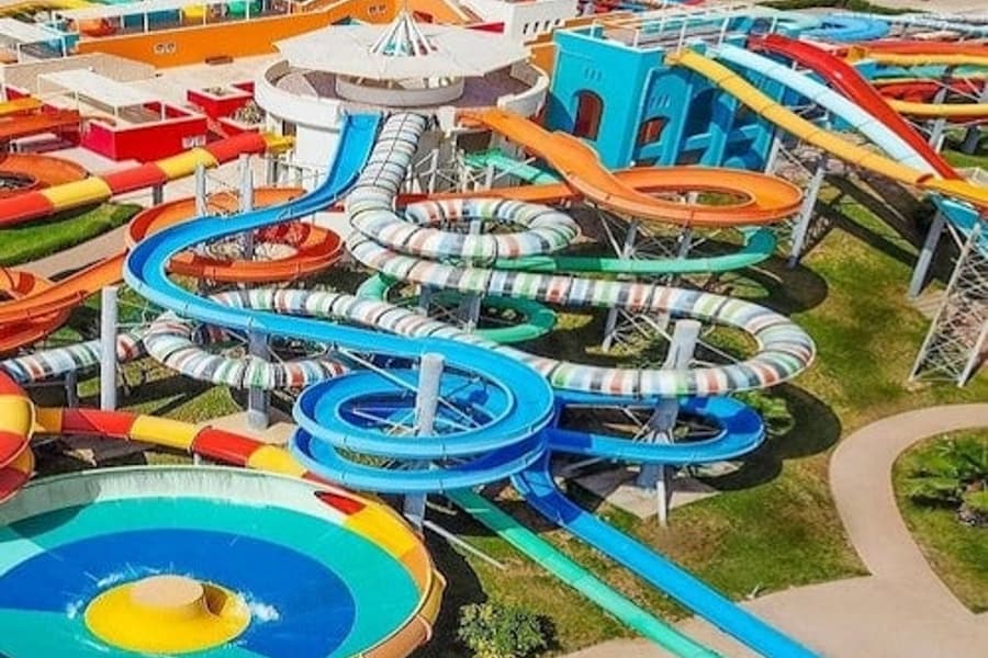 Makadi Water World Hurghada: Tiket Masuk + Transportasi Pulang-Pergi + Makan Siang, at Makadi Water World, Hurghada