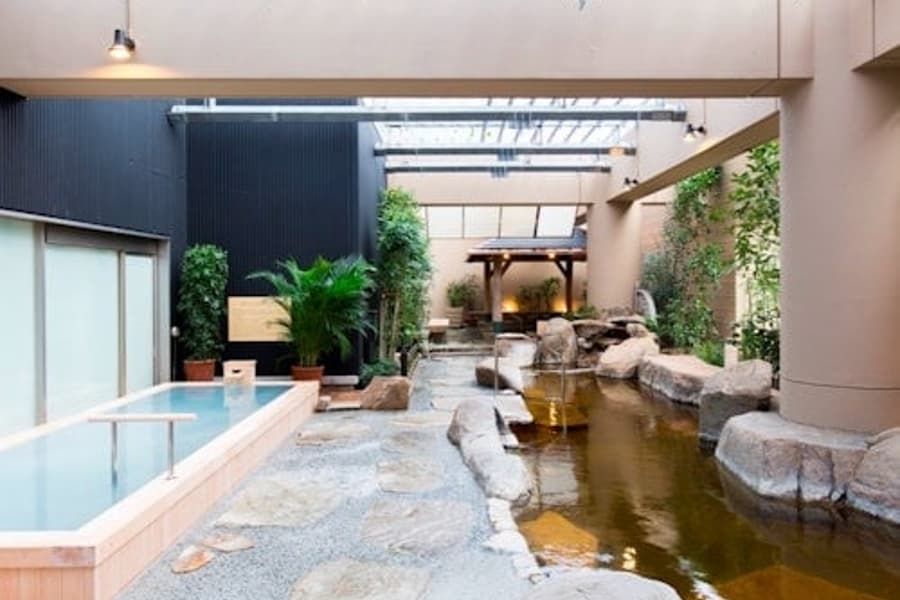 Spa LaQua Admission & Tokyo Subway Ticket (24-hour)