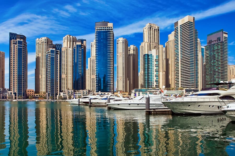 Jantar em Cruzeiro Dhow na Marina de Dubai com Entretenimento ao Vivo, Dubai