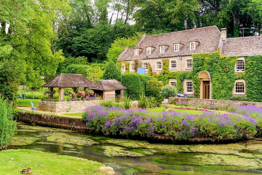 From London: Villages of The Cotswolds Small Group Day Tour, at Evan Evans Tours