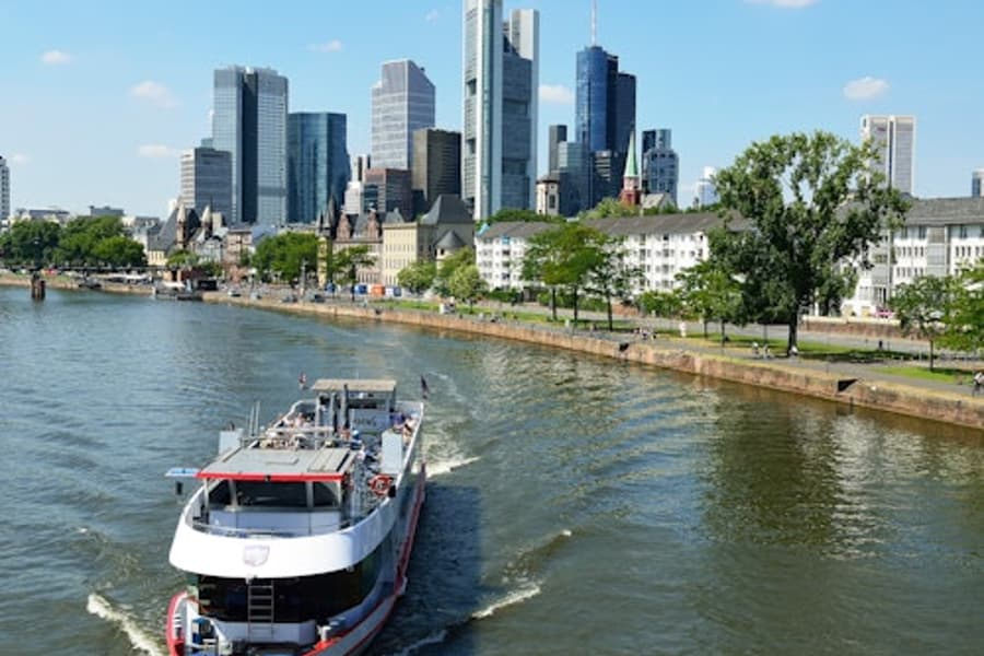 ফ্রাঙ্কফুর্ট: প্যানোরামা সিটি ক্রুজ, at Frankfurt Cruises, Frankfurt