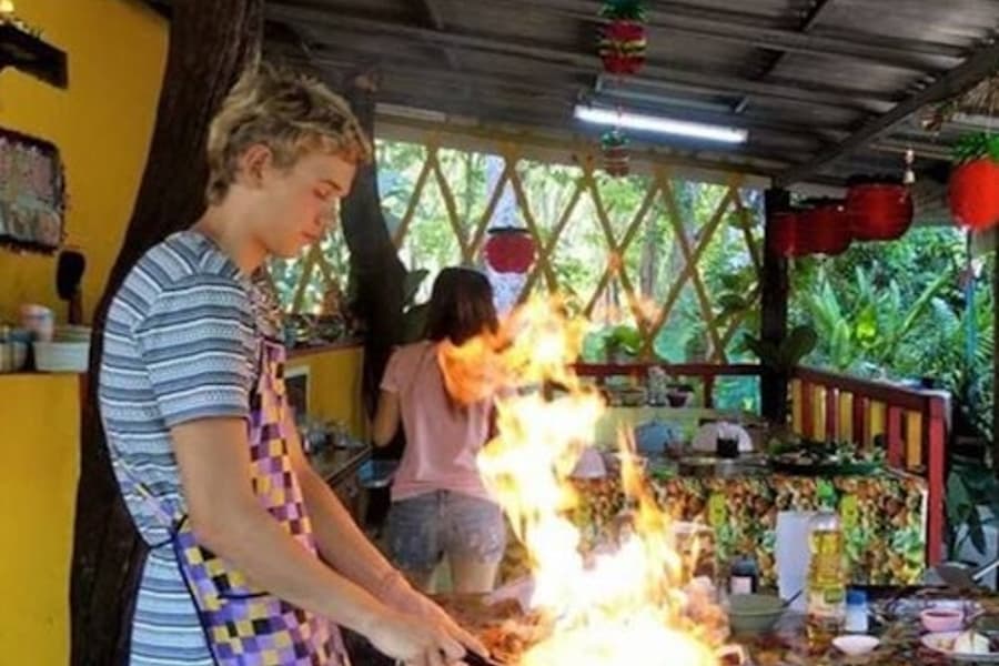 Krabi: Aula de Culinária Guiada na Thai Charm Cooking School + Transferências, at Thai Charm Cooking School, Krabi
