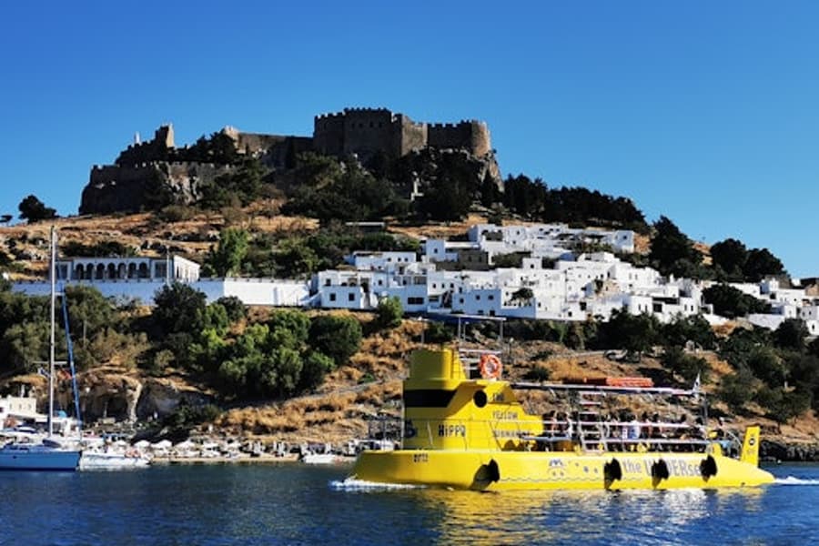 Vịnh Navarone: Du thuyền Ngầm Hippo có điểm dừng bơi, at Navarone Bay, Lindos
