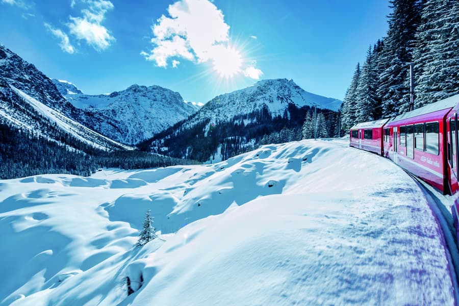 Von Mailand: Ganztägige Tour nach St. Moritz mit dem Bernina-Express, Milan