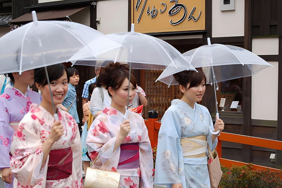 Tokyo: Full day Kimono Rental in Asakusa, at 6F, Corp. Hanakawado, Tokyo