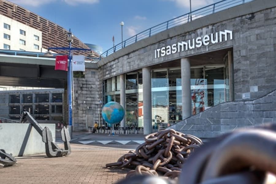 ઈટ્સહાસમ્યુઝિયમ બિલબાઓ, at Itsasmuseum Bilbao, Bilbao