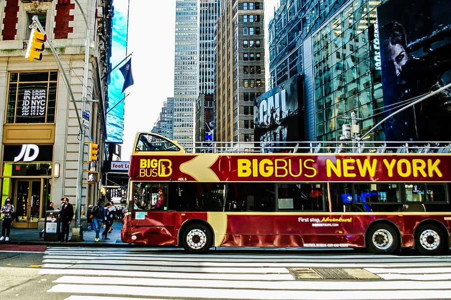 Cele mai bune din NYC: Tur Hop-on Hop-off + Bilete la Empire State Building + Croazieră Circle Line, at 5th Avenue & West 32nd Street, New York