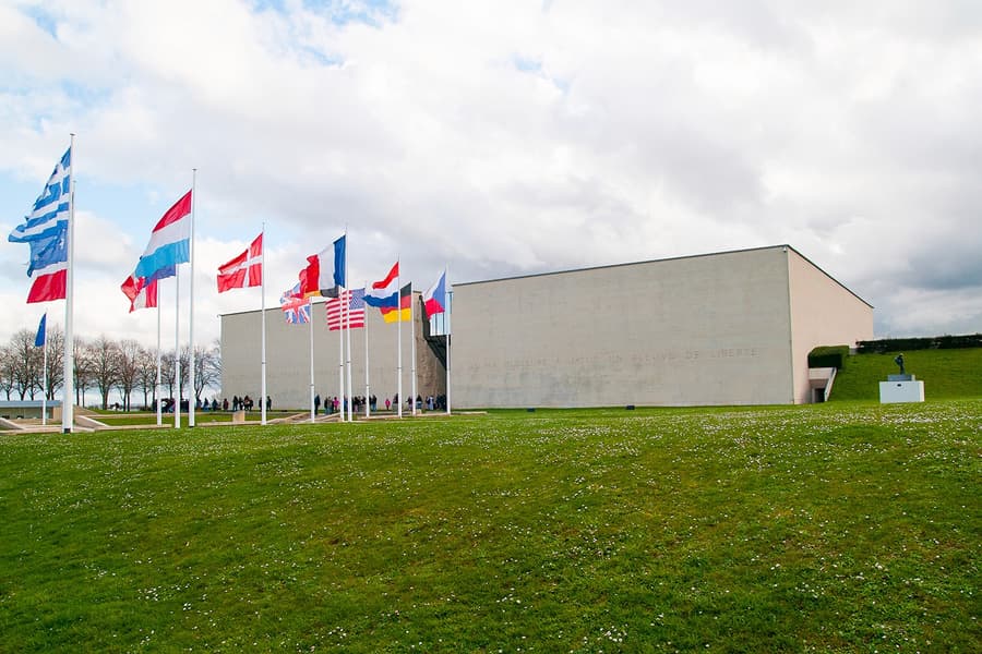 Caen: Memorial Museum Ticket & D-Day Landings Audio Guide, Normandy
