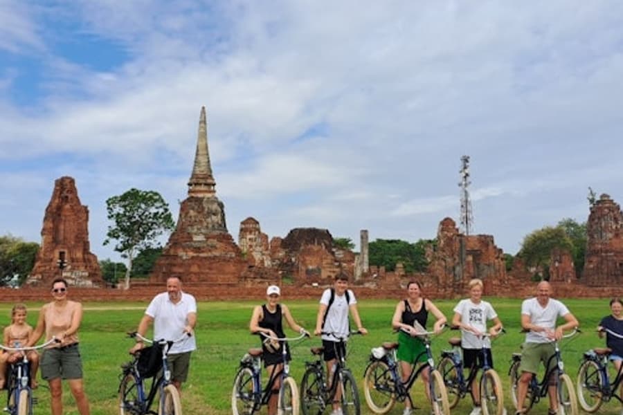 أيوثايا: جولة دراجة مع مرشد تتضمن غداء وعبور بالقارب, at Ayutthaya City Tours, Ayutthaya