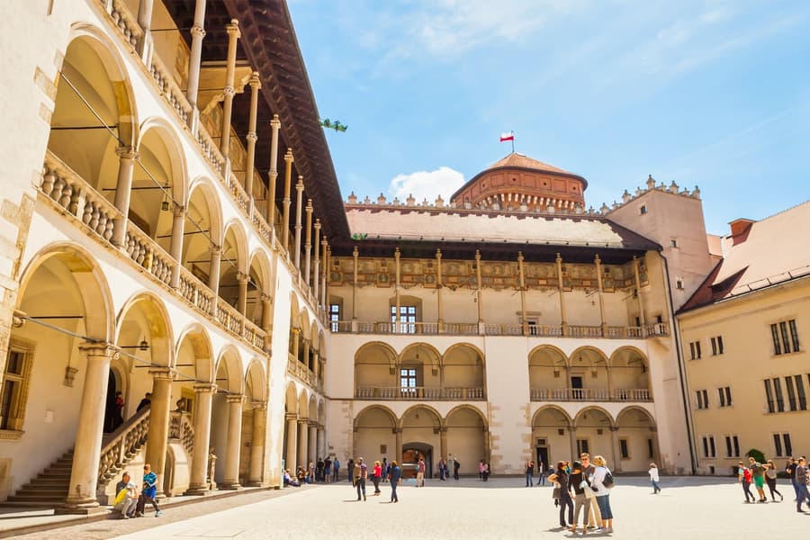 Wawel Royal Hill Guided Tour, Krakow
