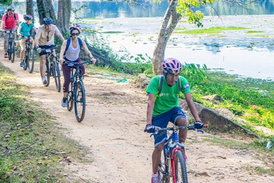 Angkor Temples: Bike Tour, Siem Reap