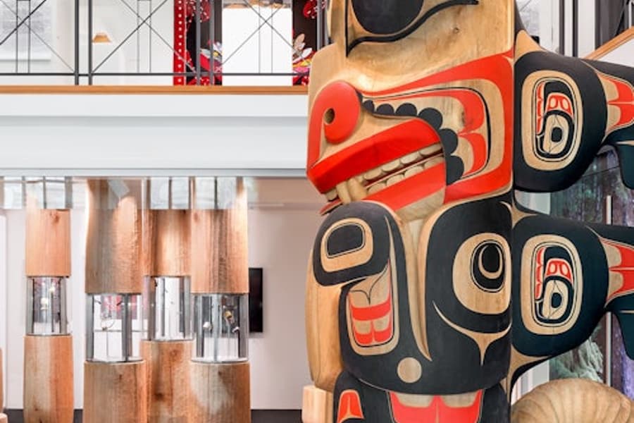 بلیط ورودی گالری بیل رید برای هنر ساحل شمال غربی, at Bill Reid Gallery of Northwest Coast Art, Vancouver