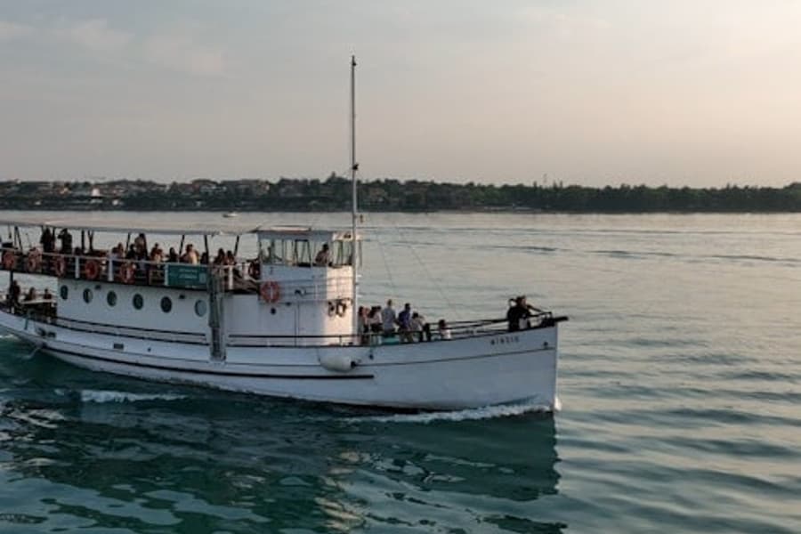 Lake Garda: Historic Boat Tour from Peschiera del Garda, Sirmione
