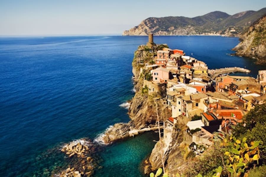 Cinque Terre: Guided Boat Tour, La Spezia