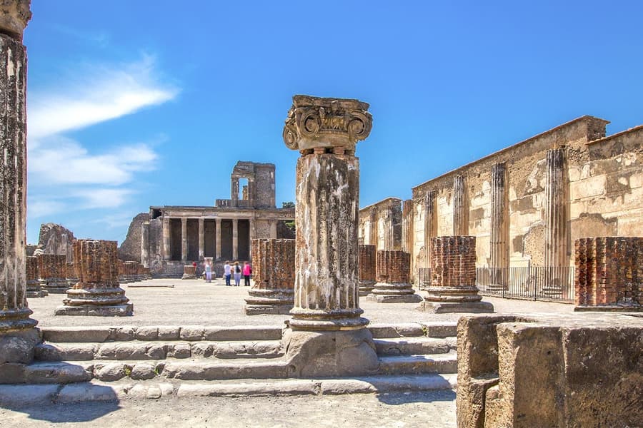 All-Inclusive Pompeii Guided Tour and Ticket, Pompeii and Naples