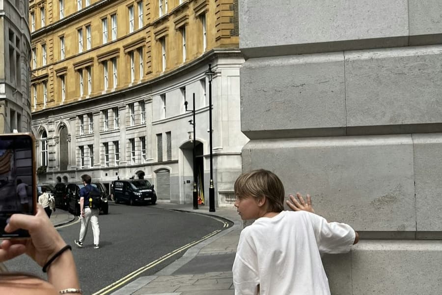 London: Harry Potter Film Sites Tour + House of Spells Discount, at Harry Potter Tours, Edinburgh