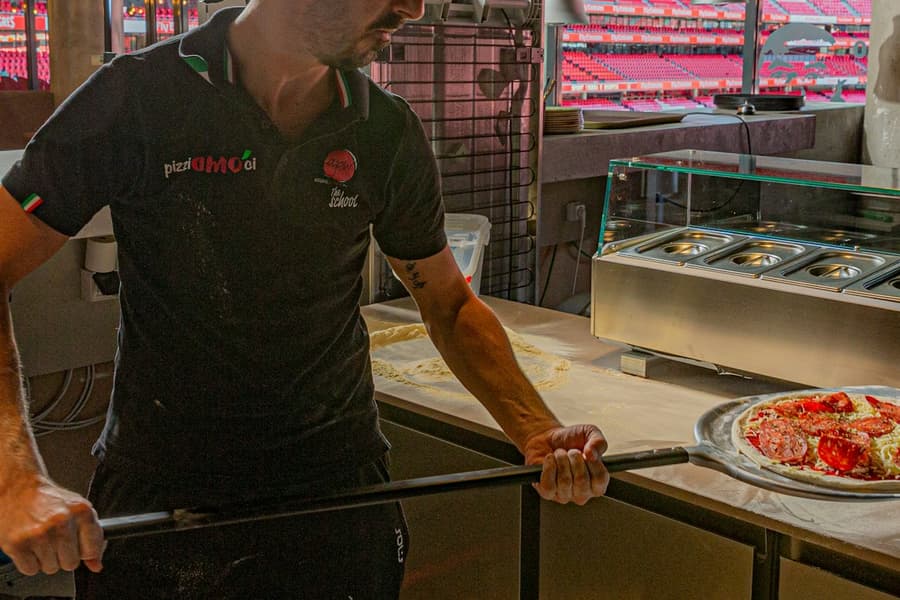 Estádio da Luz & Benfica Museum: Entry Ticket + Meal Voucher, at Benfica Stadium & Museum