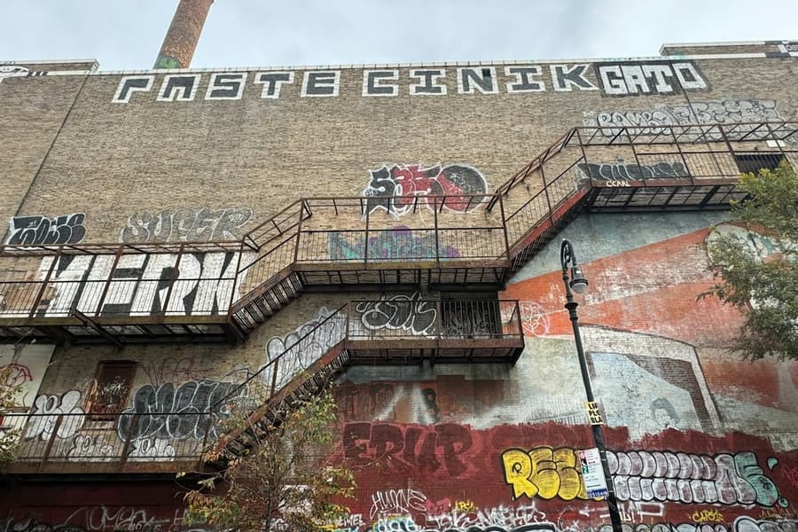 New York: Lower East Side Guided Walking Tour in Spanish, at New York Walking Tours