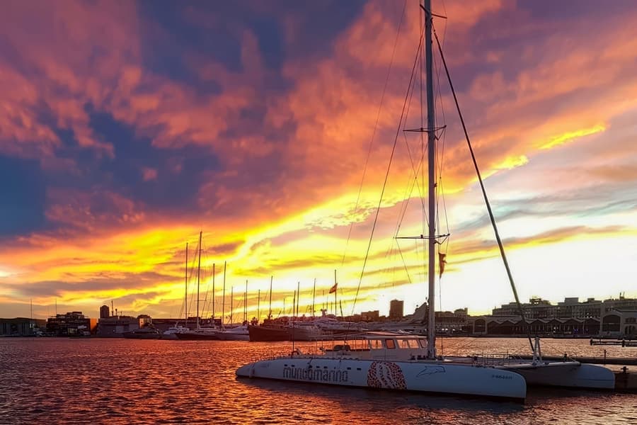 ویلنسیا غروب آفتاب کیٹاماران کروز, at Valencia: Sunset Sailing Tour, Valencia