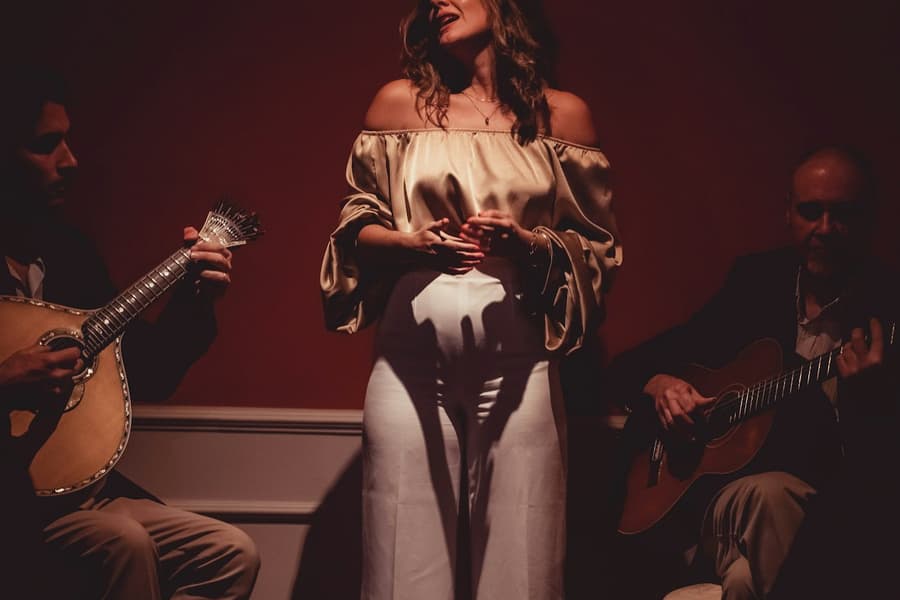 Lisbon: Fado Show at Lisboa em Fado + Port Wine, at Lisbon Fado