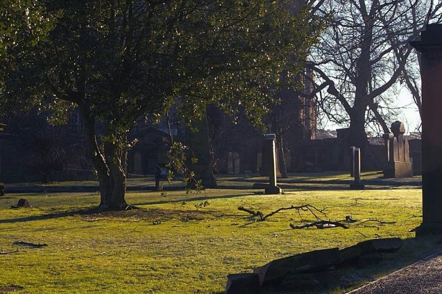 Edinburgh: 2-Hr Guided Ghost Tour, at Edinburgh City Tours