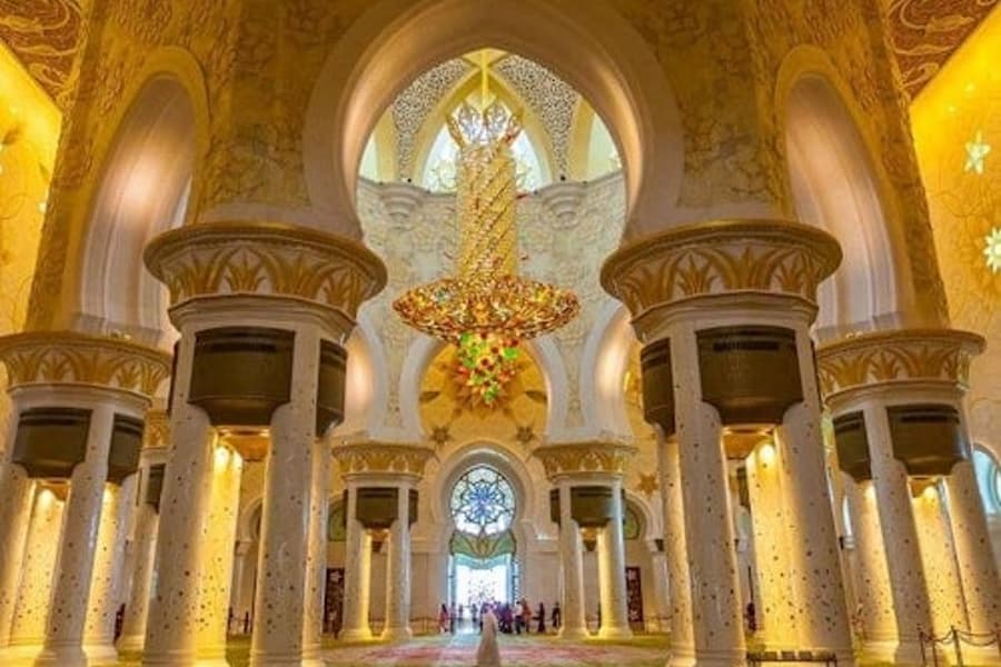 Excursie de jumătate de zi din Dubai: Intrare Express la Moscheea Sheikh Zayed, at Abu Dhabi Day Trips from Dubai, Dubai