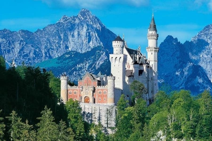 The Royal Castles Neuschwanstein & Linderhof: Day Trip from Munich, Schwangau