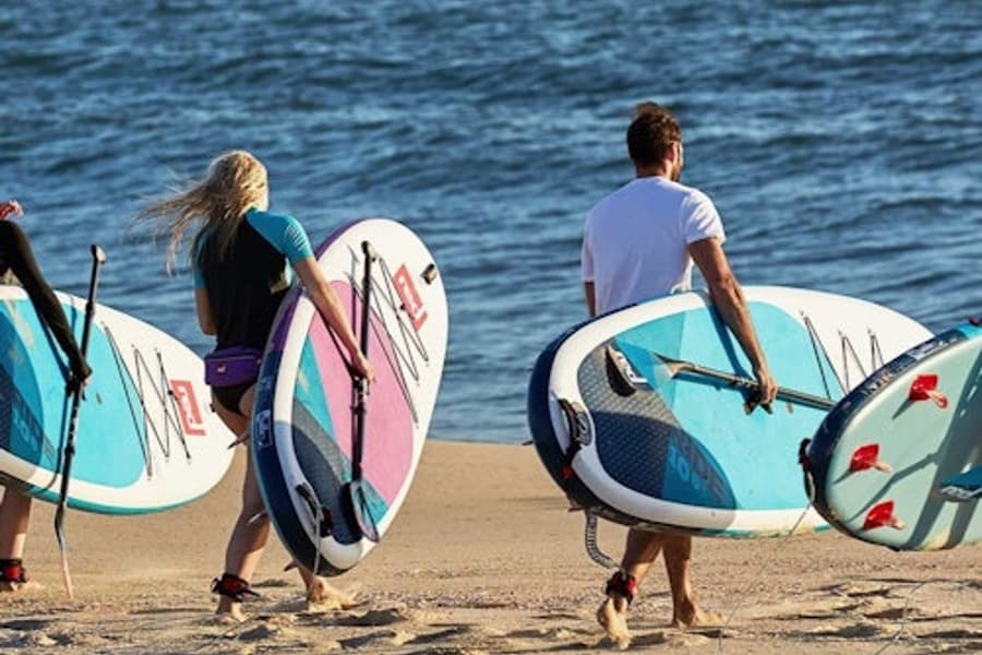 میورکا: ایس یو پی بورڈ کرایہ پر حاصل کریں, at Mallorca Water Activities, Can Pastilla