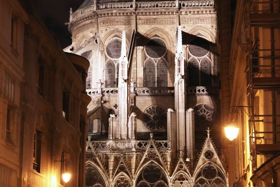 Dark Heart of Paris: Ghost and Mystery Walking Tour by Night