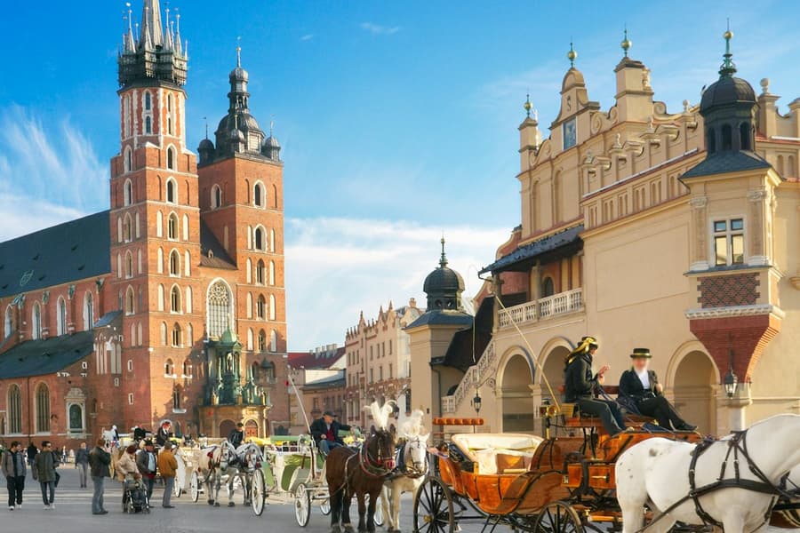 Old Town & Wawel Hill Krakow: Private Morning Guided Tour tickets at Krakow Walking Tours