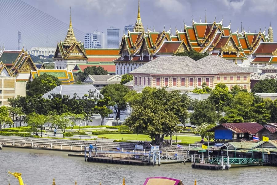 Bangkok: Old Town and Temples Exploration Game, at Bangkok Walking Tours