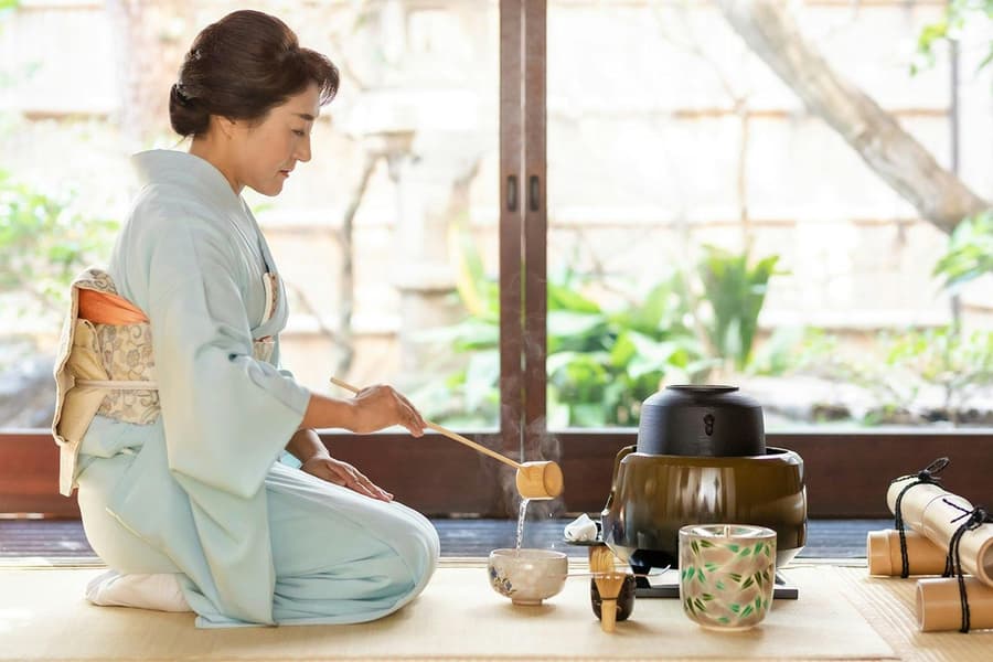 Kyoto Nishiki Market Area: Tea Ceremony Experience in a 100-Year-Old Machiya, Kyoto