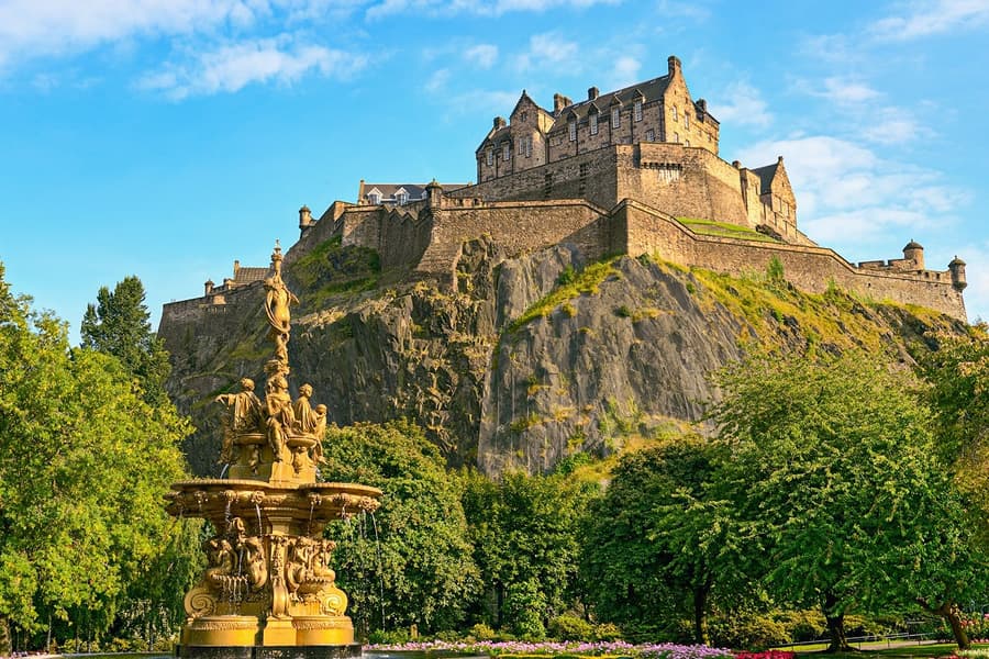 Edinburgh: Royal Attractions Tickets + 48-Hour Hop-On Hop-Off Bus Tour, Edinburgh