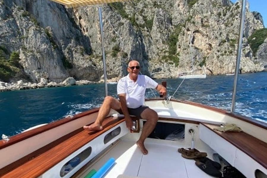 カプリ島ボート体験 - 少人数グループツアーとリモンチェッロの味わい付き, Capri