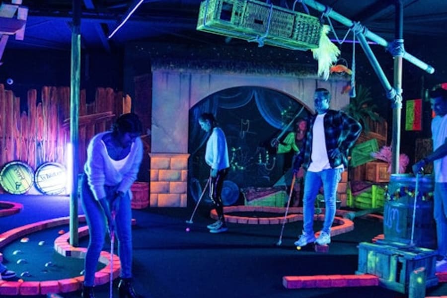 Aloha Amsterdam: Glow in the Dark Minigolf, at Aloha Amsterdam